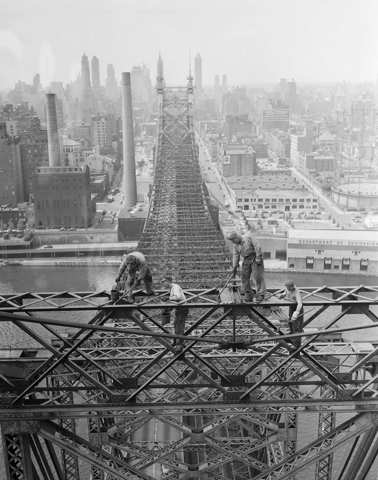 1948: Queensboro Bridge Painted